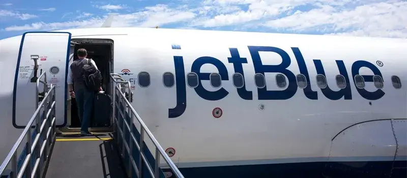 En abril, comenzó el nuevo vuelo de JetBlue Curaçao