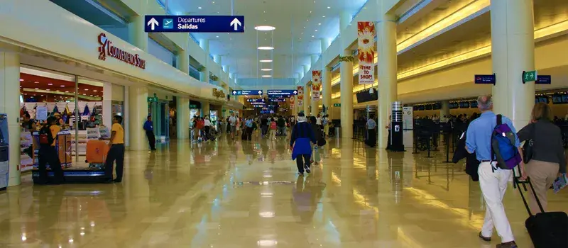 Aeropuerto de Cancún registra nuevo récord de vuelos diarios
